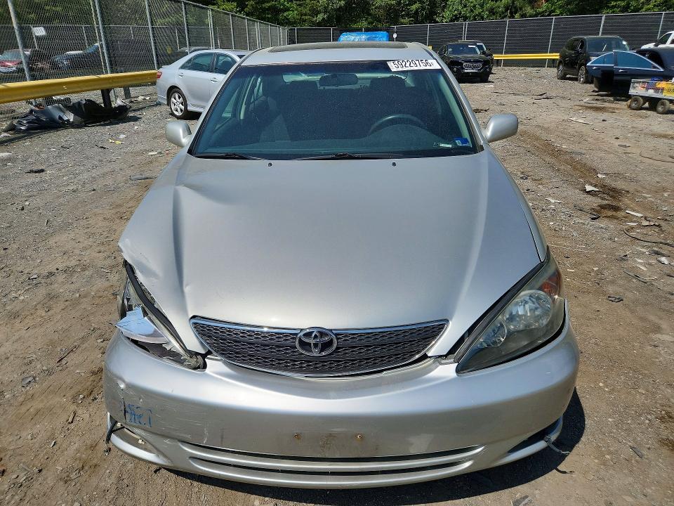 Photo 5 from auction – 2004 TOYOTA CAMRY with VIN 4T1BE32KX4U817982
