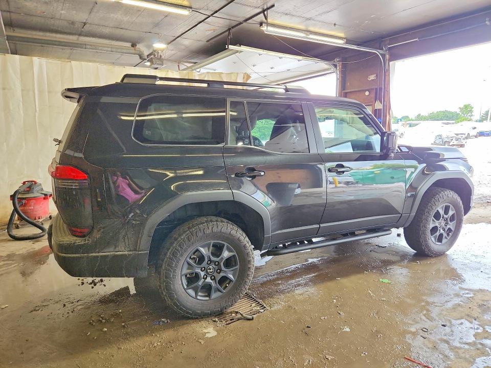 Photo 3 from auction – 2025 LEXUS GX 550 with VIN JTJTBCDX6S5063302