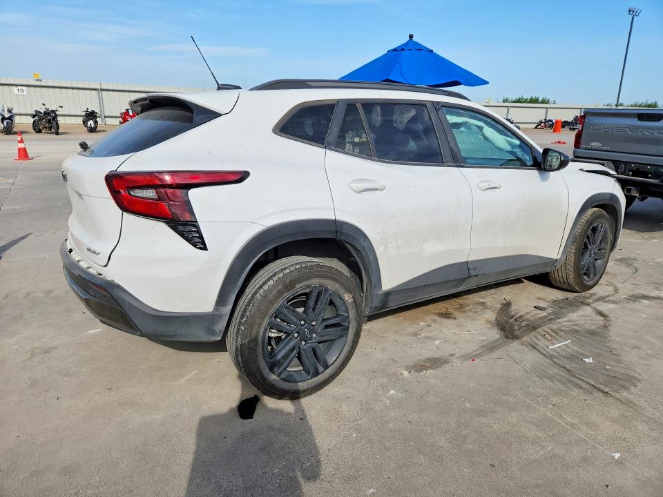 Photo 3 from auction – 2025 CHEVROLET TRAX with VIN KL77LKEP6SC015172