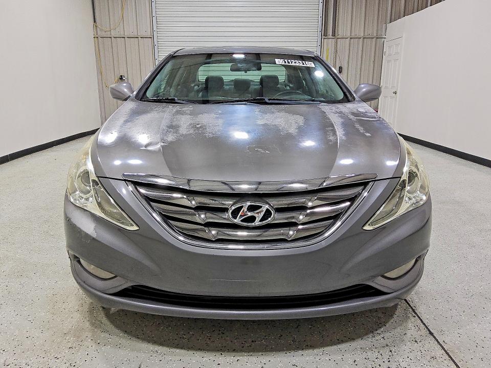 Photo 5 from auction – 2011 HYUNDAI SONATA with VIN 5NPEC4AC9BH070924