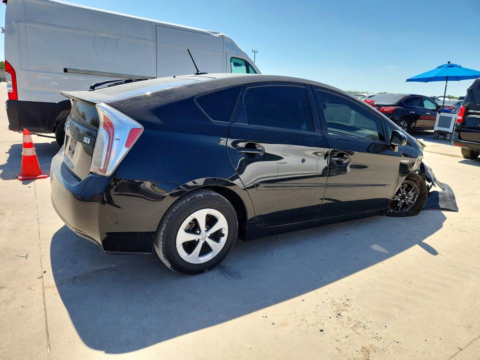 Photo 3 from auction – 2014 TOYOTA PRIUS with VIN JTDKN3DU2E1837438