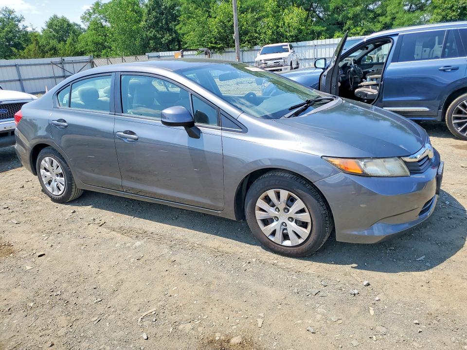 Photo 4 from auction – 2012 HONDA CIVIC with VIN 2HGFB2F53CH596578