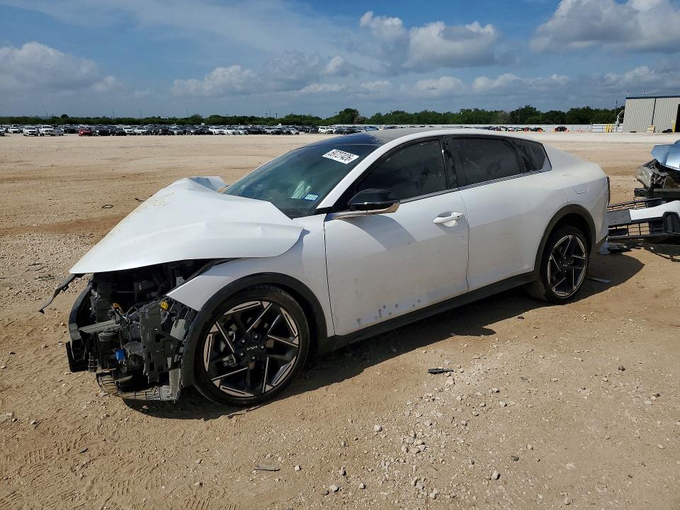 KIA K4 2025 with VIN 3KPFW4DE5SE245621 - Photo from auction