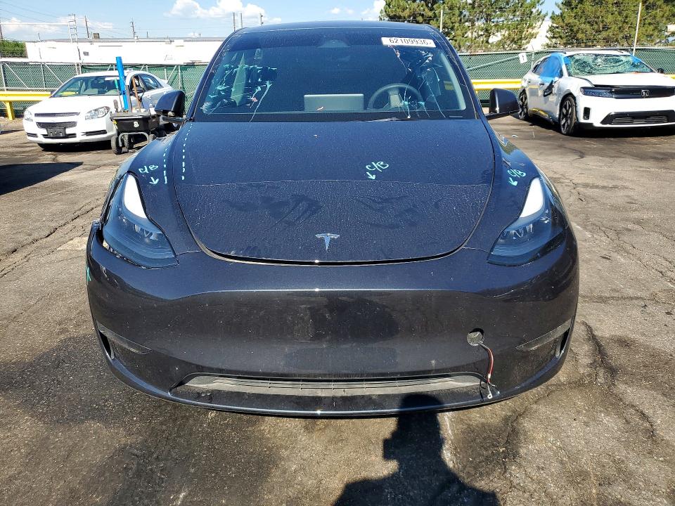Photo 5 from auction – 2025 TESLA MODEL Y with VIN 7SAYGDEE0SF217355