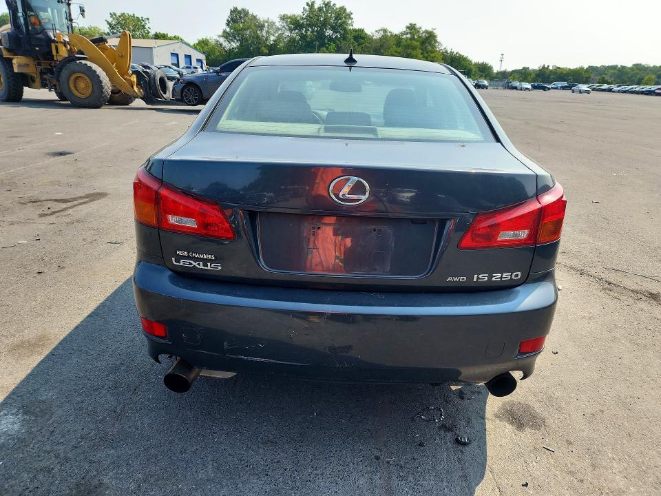 Photo 6 from auction – 2008 LEXUS IS with VIN JTHCK262582022182
