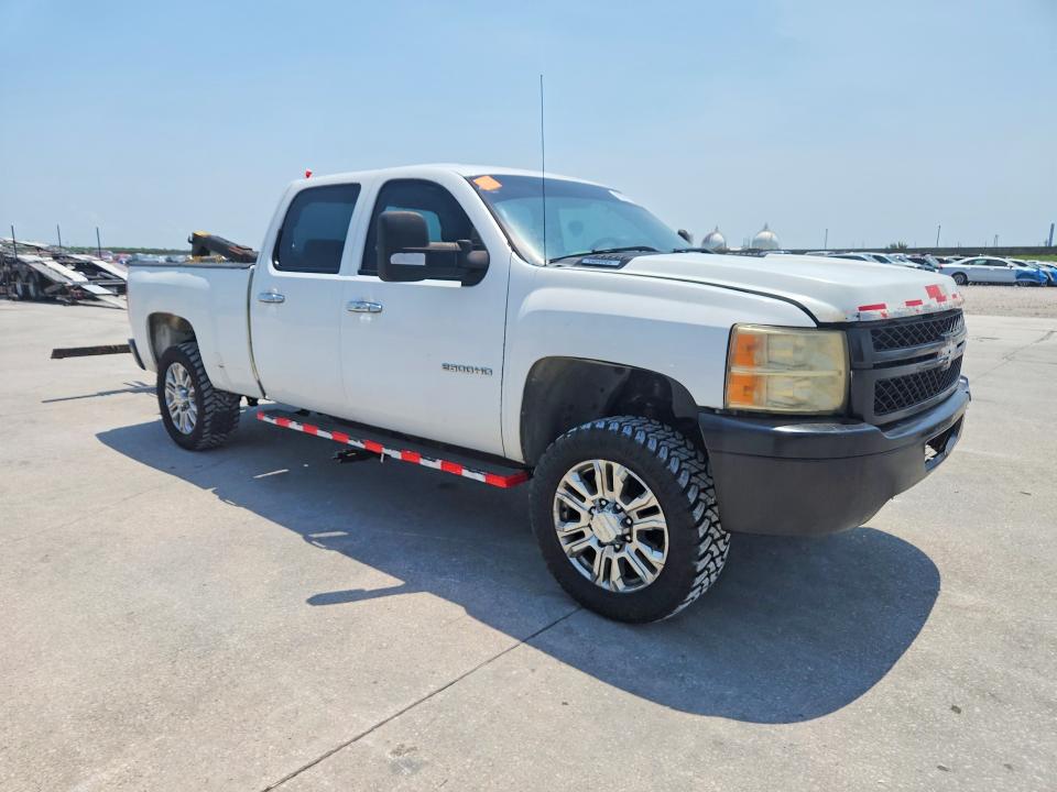 Photo 4 from auction – 2011 CHEVROLET SILVERADO with VIN 1GC1CVCG4BF257440