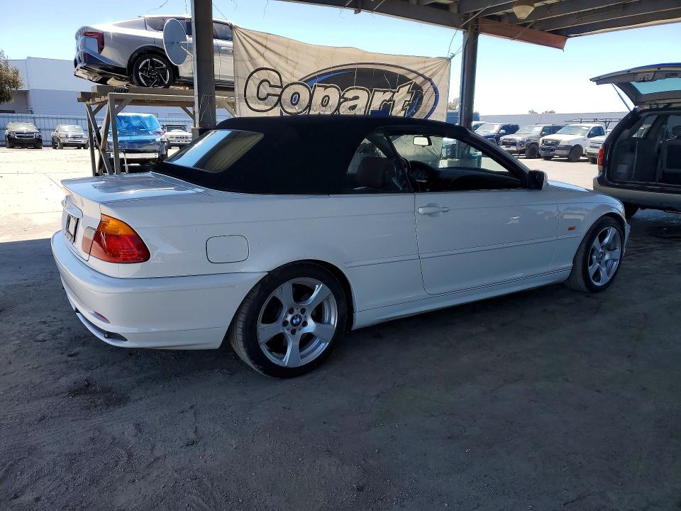 Photo 3 from auction – 2001 BMW 330 with VIN WBABS53471JU81937