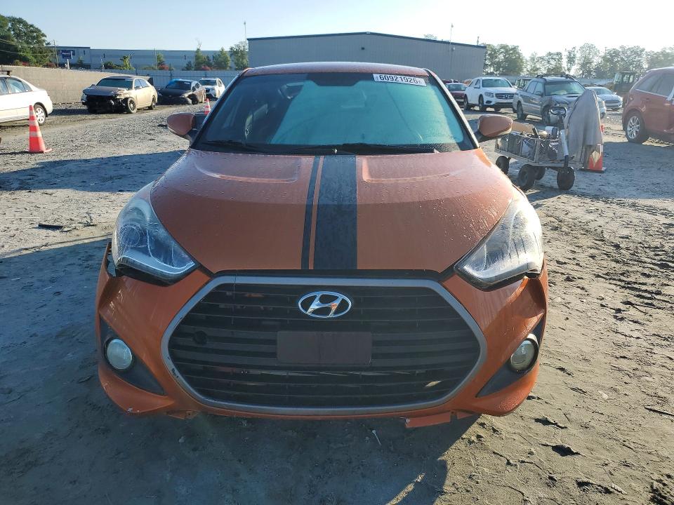 Photo 5 from auction – 2016 HYUNDAI VELOSTER with VIN KMHTC6AE6GU289630