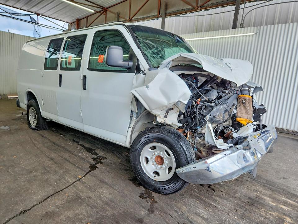 Photo 4 from auction – 2016 GMC SAVANA with VIN 1GTW7AFF1G1902264