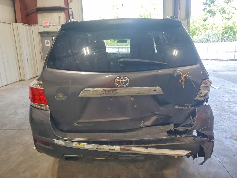 Photo 6 from auction – 2012 TOYOTA HIGHLANDER with VIN 5TDBK3EH8CS175214