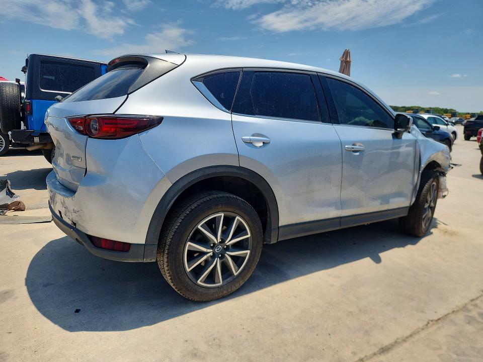 Foto 3 de la subasta – 2018 MAZDA CX-5 con VIN JM3KFBDM1J0306729