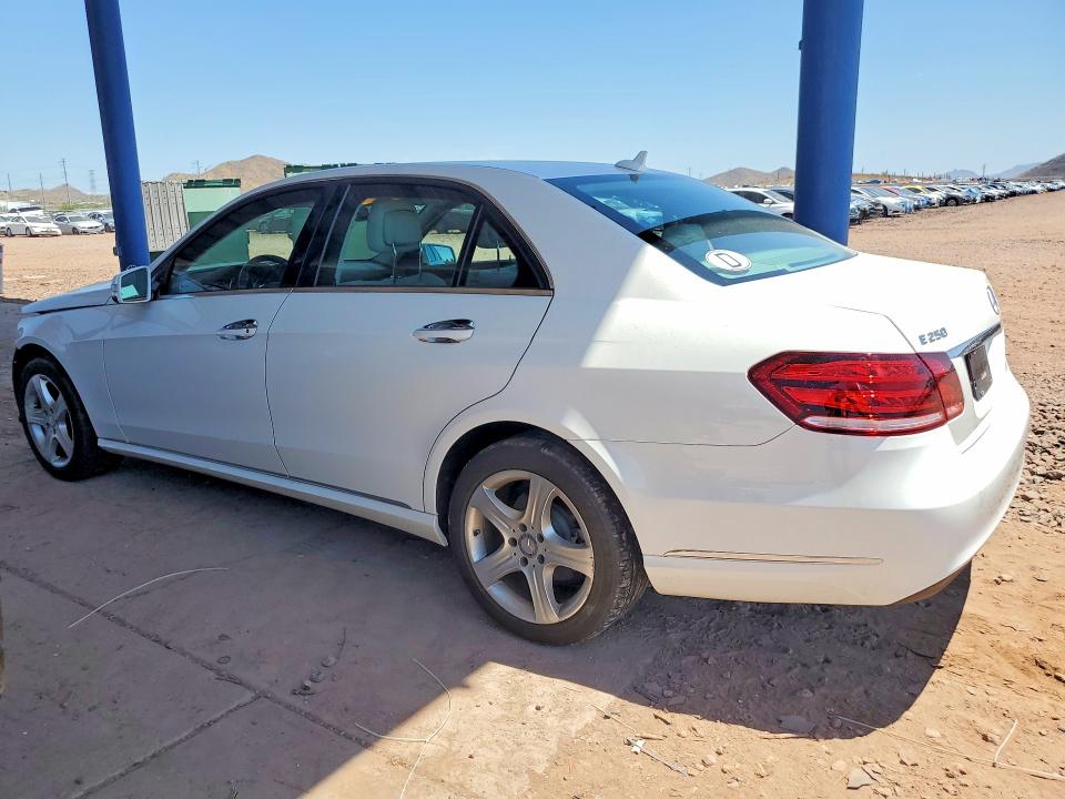 Photo 2 from auction – 2016 MERCEDES-BENZ E with VIN WDDHF0EB6GB236412