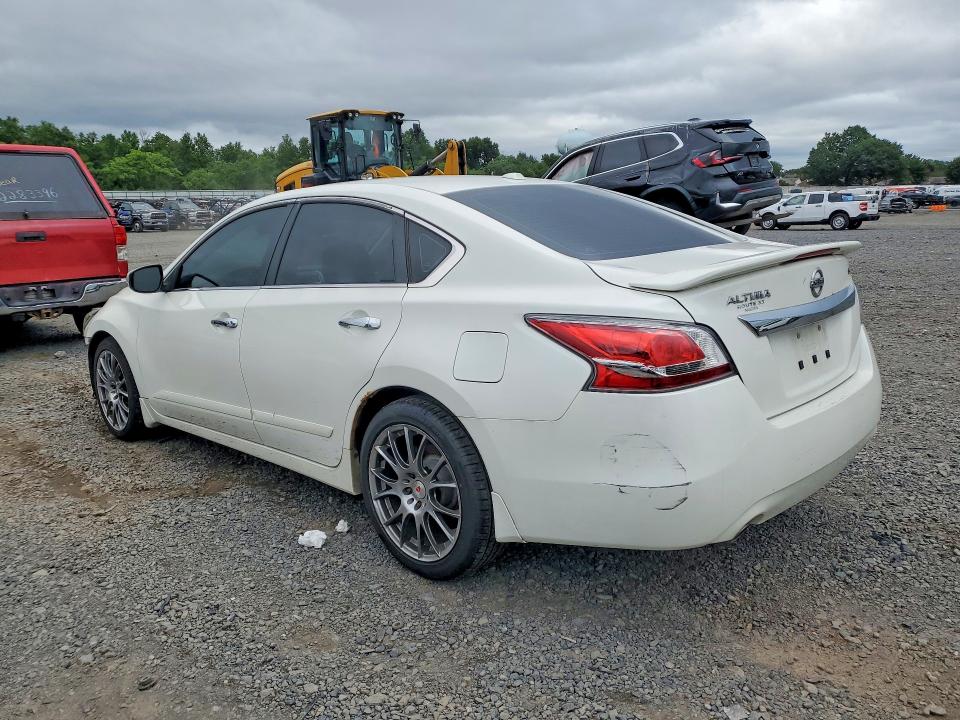 Photo 2 from auction – 2015 NISSAN ALTIMA with VIN 1N4AL3APXFN408645