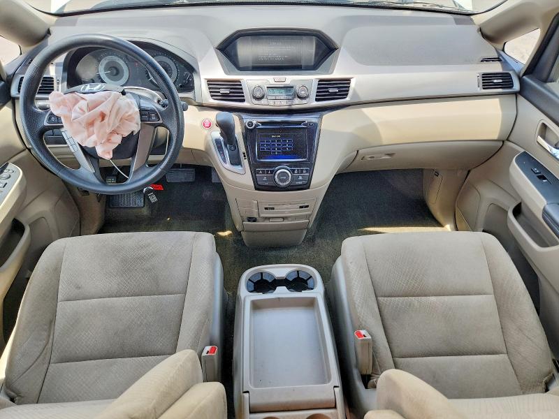 Photo 8 from auction – 2016 HONDA ODYSSEY with VIN 5FNRL5H33GB035671