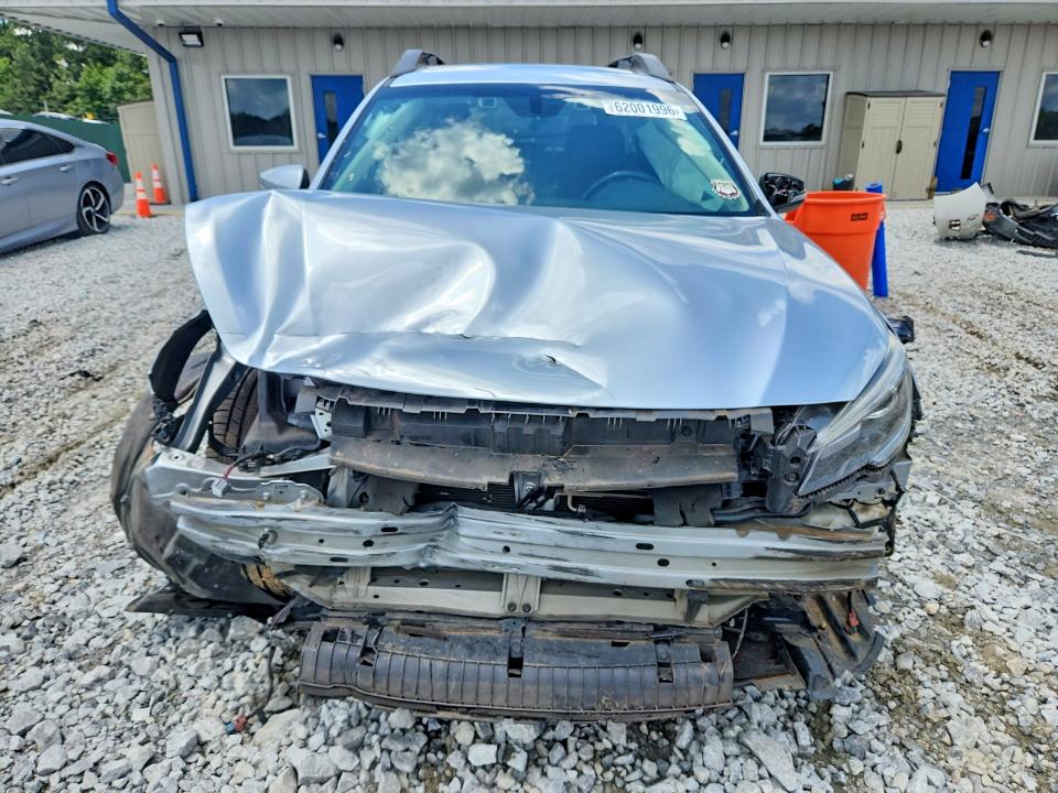 Photo 5 from auction – 2018 SUBARU OUTBACK with VIN 4S4BSANC1J3310200
