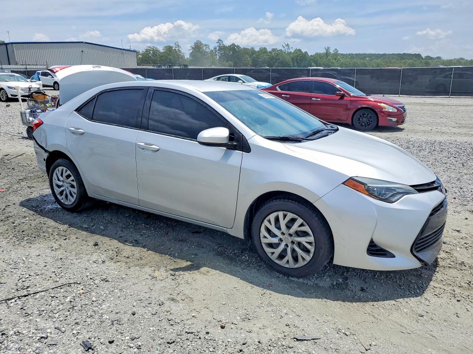 Photo 4 from auction – 2018 TOYOTA COROLLA with VIN 5YFBURHE4JP816816