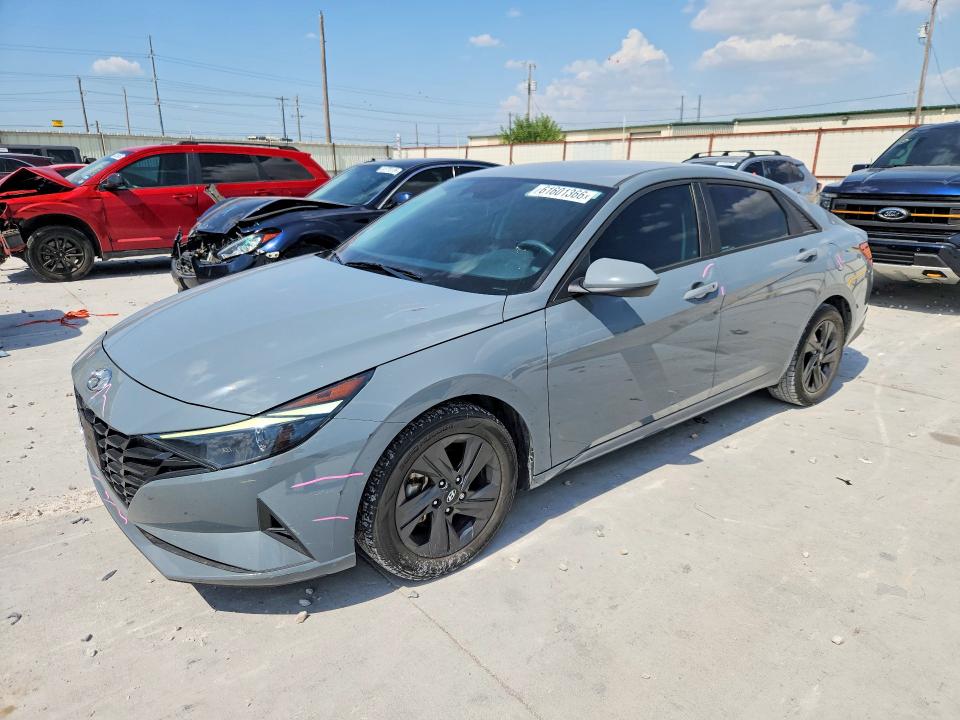 2022 HYUNDAI ELANTRA - Търг №61601366