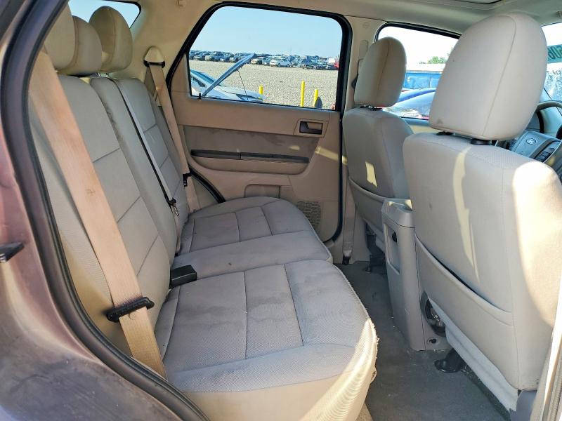 Photo 11 from auction – 2010 FORD ESCAPE with VIN 1FMCU0D77AKD09491