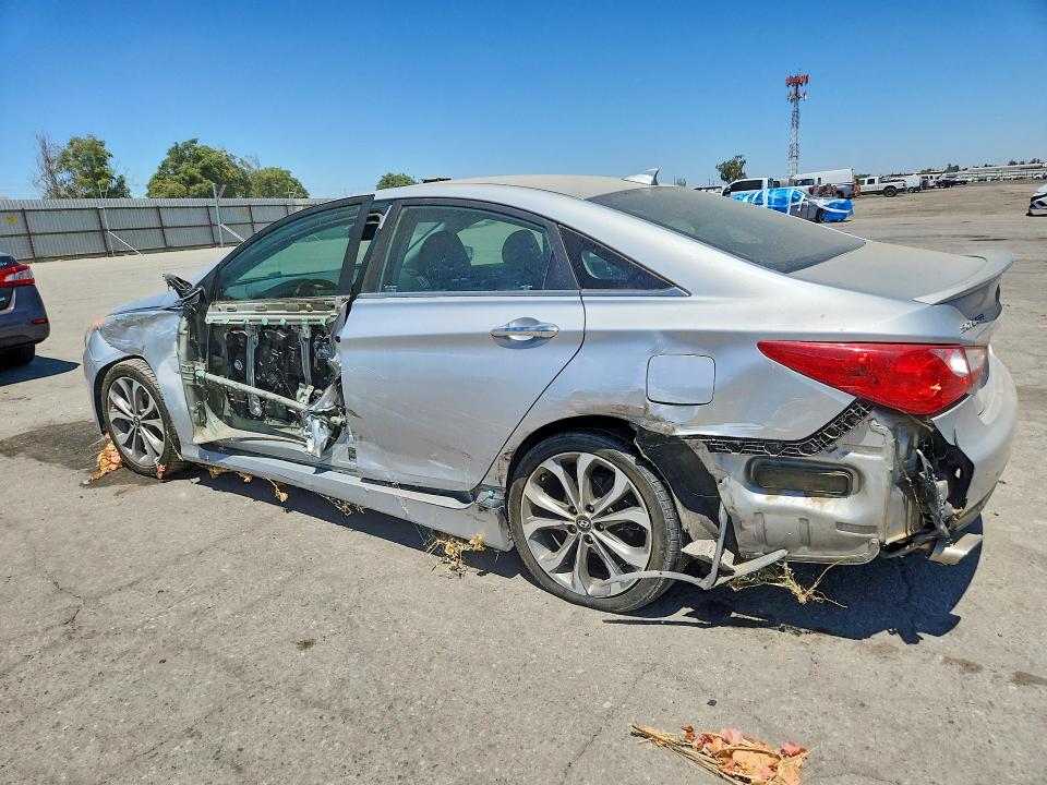 Photo 2 from auction – 2014 HYUNDAI SONATA with VIN 5NPEC4AC9EH833481