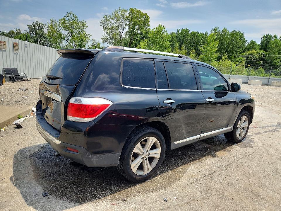 Photo 3 from auction – 2013 TOYOTA HIGHLANDER with VIN 5TDYK3EH4DS126426