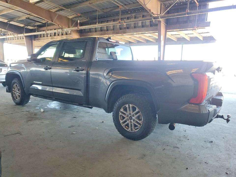 Photo 2 from auction – 2024 TOYOTA TUNDRA with VIN 5TFLA5EC1RX032034