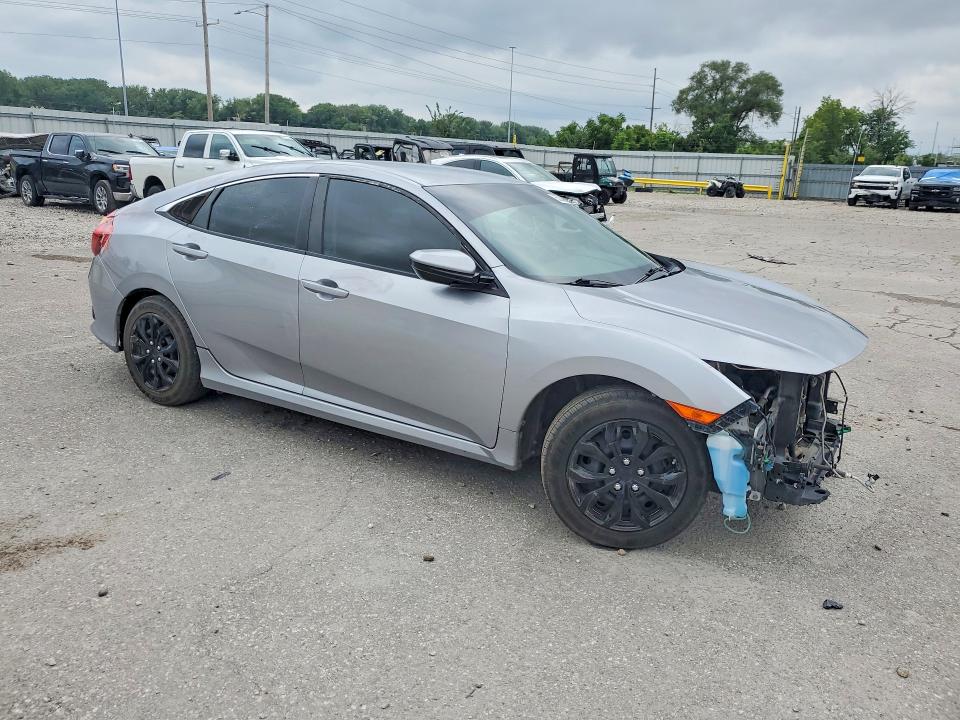 Photo 4 from auction – 2016 HONDA CIVIC with VIN 19XFC2F5XGE015607