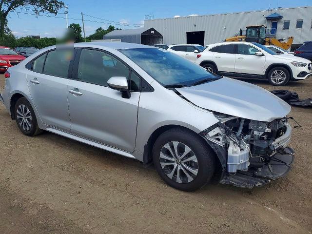 Photo 4 from auction – 2024 TOYOTA COROLLA with VIN JTDBCMFE5R3036465