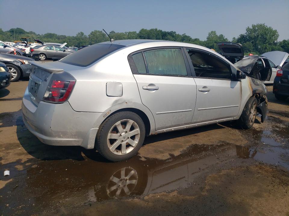 Photo 3 from auction – 2009 NISSAN SENTRA with VIN 3N1AB61E59L689807