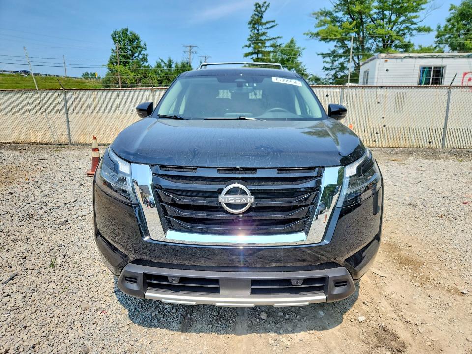 Photo 5 from auction – 2024 NISSAN PATHFINDER with VIN 5N1DR3CC1RC300121