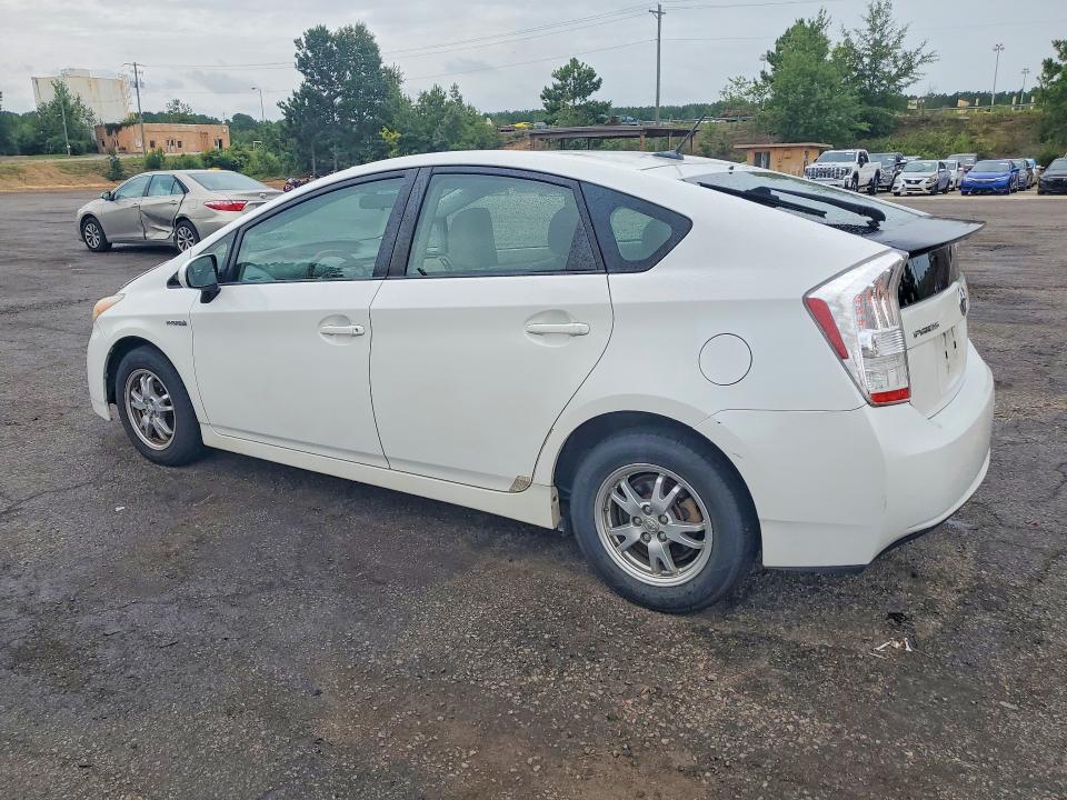 Photo 2 from auction – 2010 TOYOTA PRIUS with VIN JTDKN3DU9A0216942