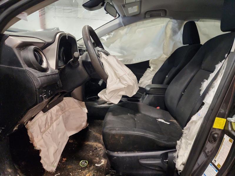 Photo 7 from auction – 2017 TOYOTA RAV4 with VIN JTMBFREV2HJ135485