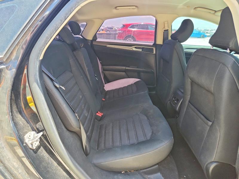 Photo 10 from auction – 2018 FORD FUSION with VIN 3FA6P0LU0JR260037