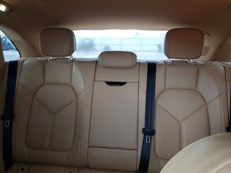 Photo 10 from auction – 2016 PORSCHE MACAN with VIN WP1AB2A50GLB44059