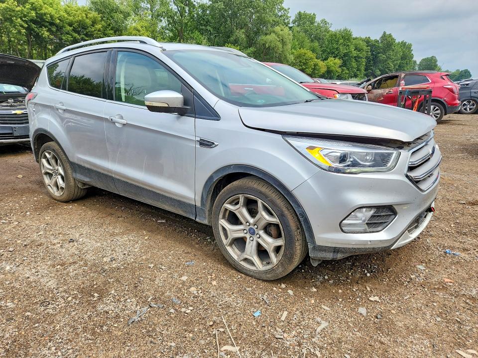 Photo 4 from auction – 2017 FORD ESCAPE with VIN 1FMCU0JD3HUB15050