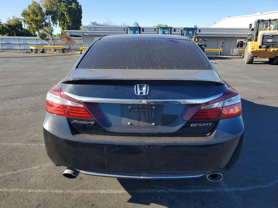 Photo 6 from auction – 2016 HONDA ACCORD with VIN 1HGCR2F68GA136702