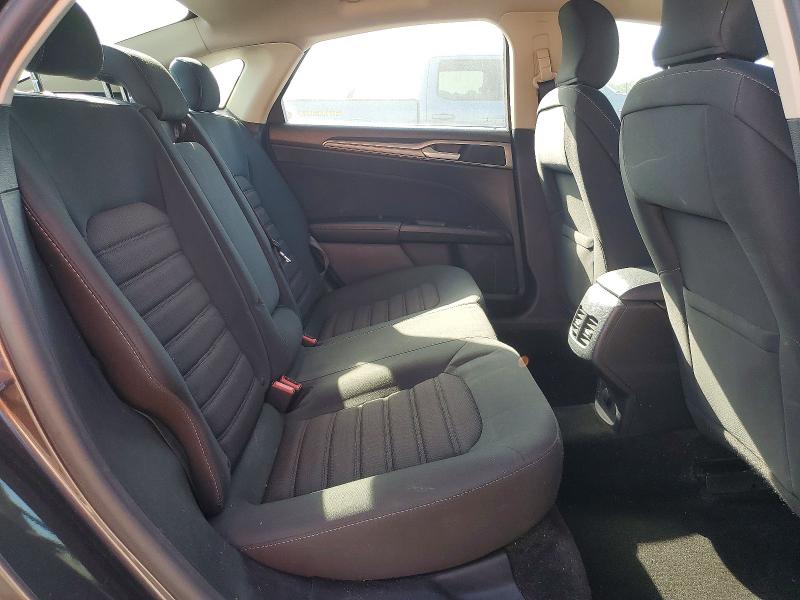 Zdjęcie 10 z aukcji – 2018 FORD FUSION z VIN 3FA6P0LU3JR156755