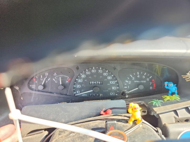 Zdjęcie 9 z aukcji – 2001 FORD ESCORT z VIN 3FAFP113X1R211153