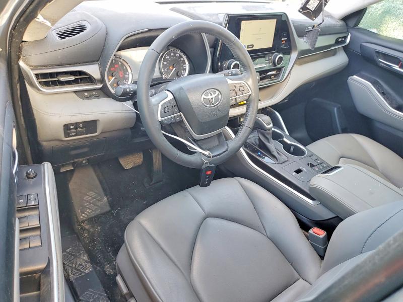 Photo 8 from auction – 2023 TOYOTA HIGHLANDER with VIN 5TDKDRAHXPS013187