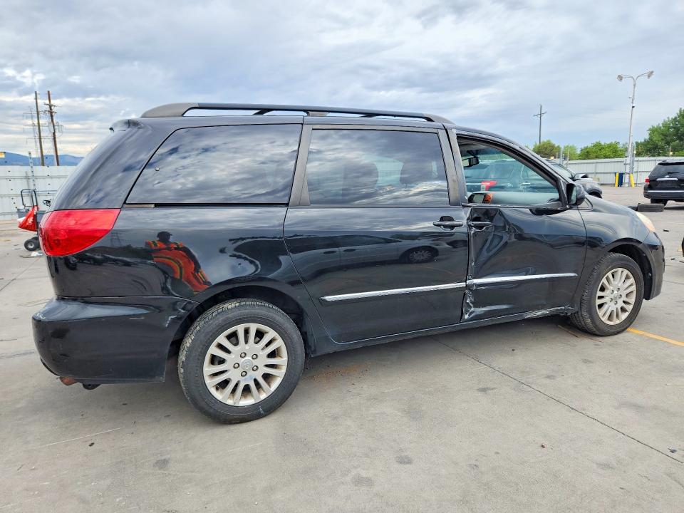 Photo 3 from auction – 2010 TOYOTA SIENNA with VIN 5TDDK4CC3AS034165