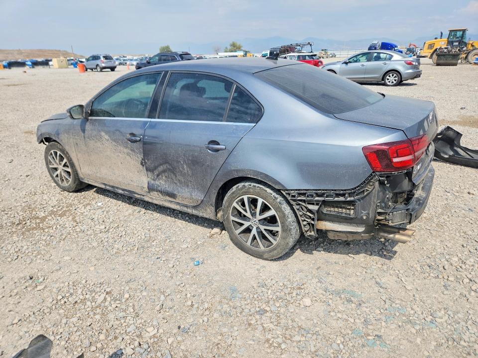 Photo 2 from auction – 2017 VOLKSWAGEN JETTA with VIN 3VWDB7AJ3HM392263