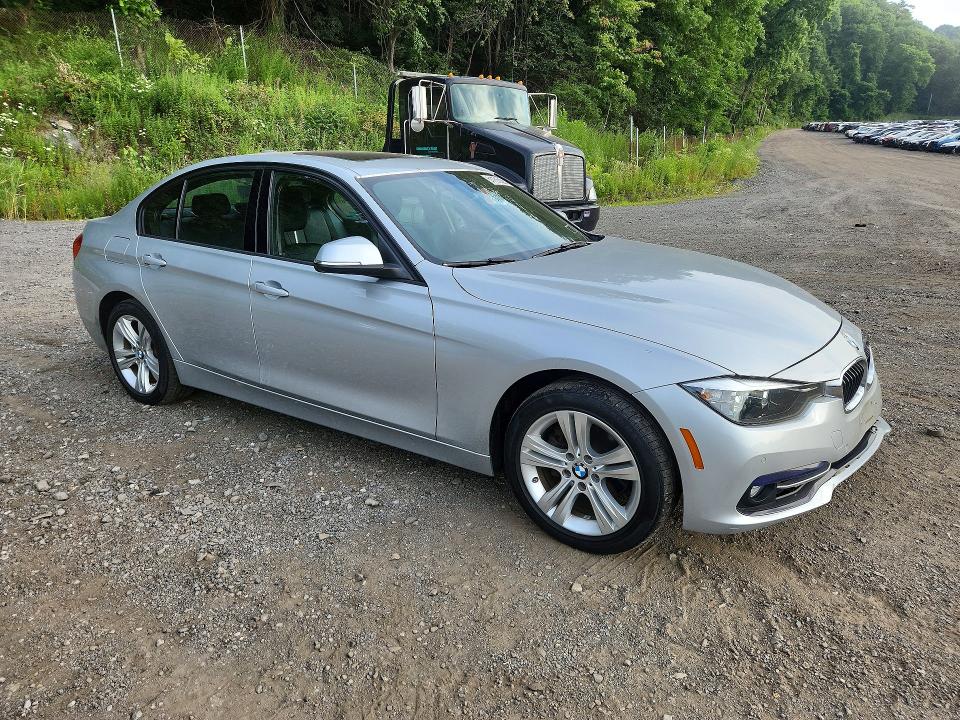 Photo 4 from auction – 2016 BMW 328 with VIN WBA8E3G51GNU03910