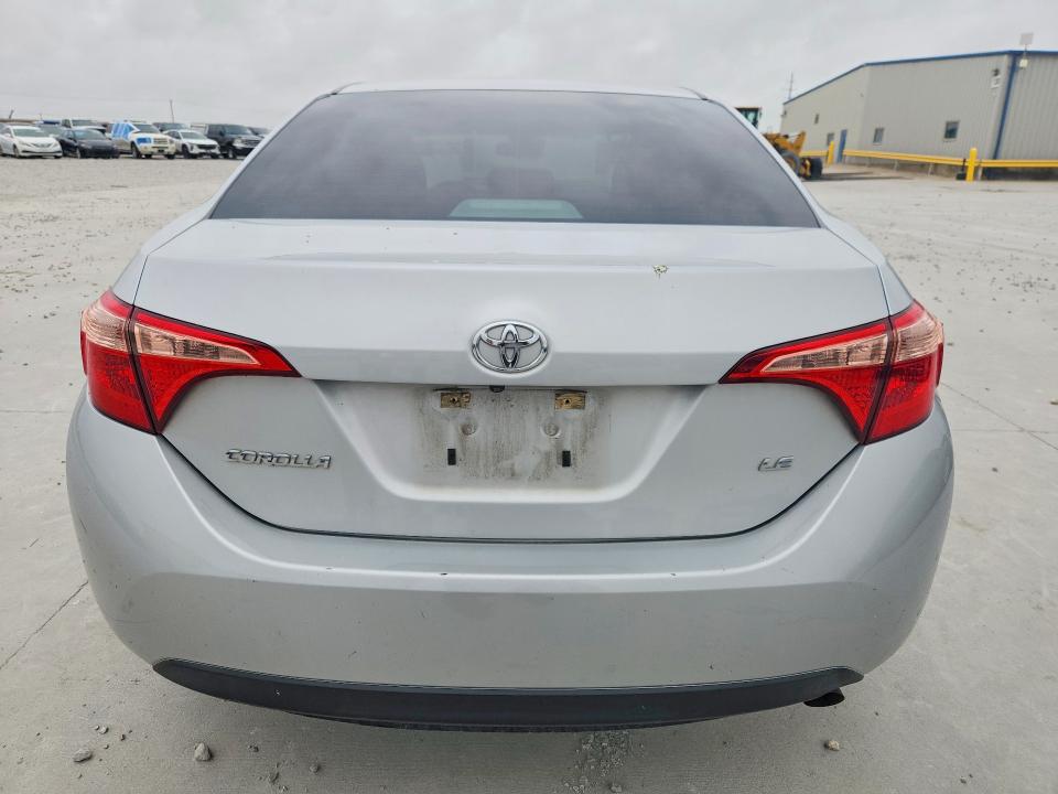 Photo 6 from auction – 2018 TOYOTA COROLLA with VIN 5YFBURHE2JP765106