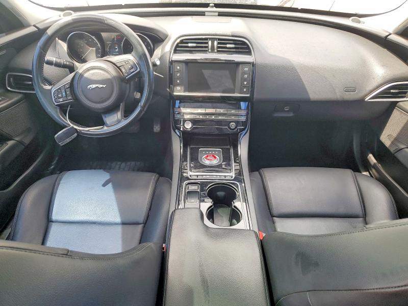 Photo 8 from auction – 2017 JAGUAR XE with VIN SAJAD4BG5HA958777