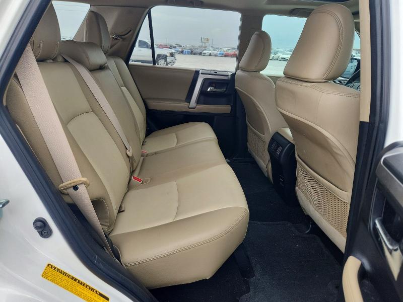 Photo 11 from auction – 2016 TOYOTA 4RUNNER with VIN JTEZU5JR9G5133404