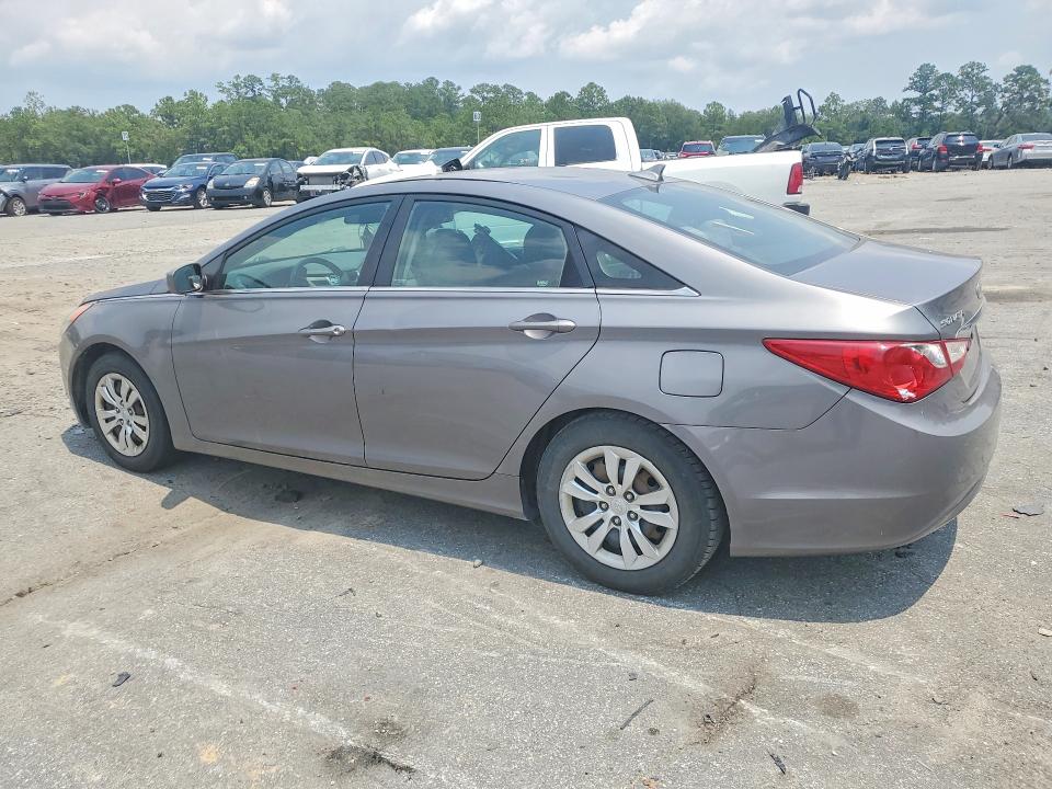 Photo 2 from auction – 2011 HYUNDAI SONATA with VIN 5NPEB4AC1BH225341
