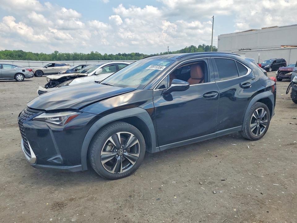 LEXUS UX 200 2021 with VIN JTHP3JBH3M2043576 - Photo from auction