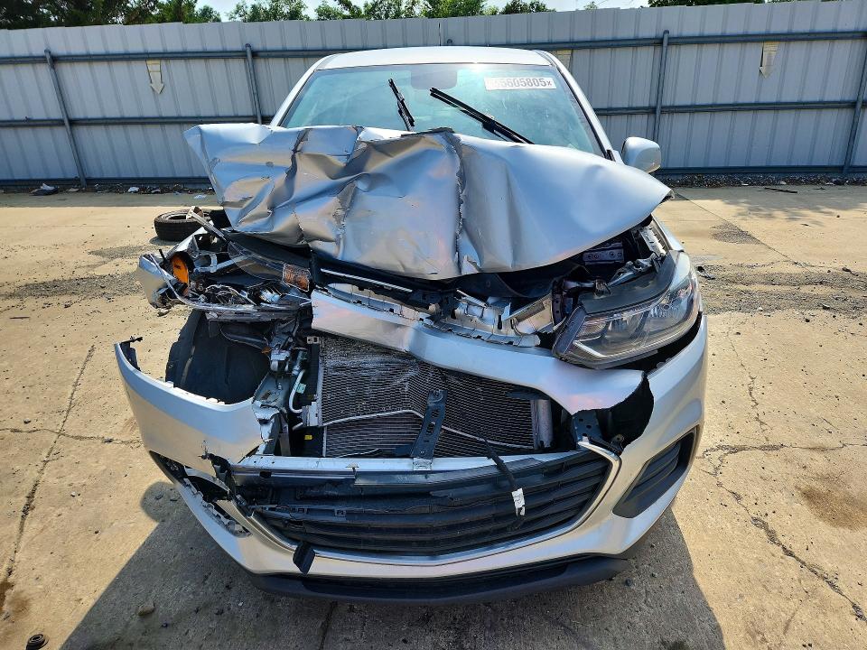 Photo 5 from auction – 2020 CHEVROLET TRAX with VIN 3GNCJKSB6LL245033