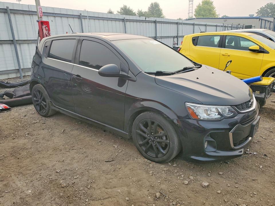 Снимка 4 от търг – 2019 CHEVROLET SONIC с VIN 1G1JC6SB2K4121002