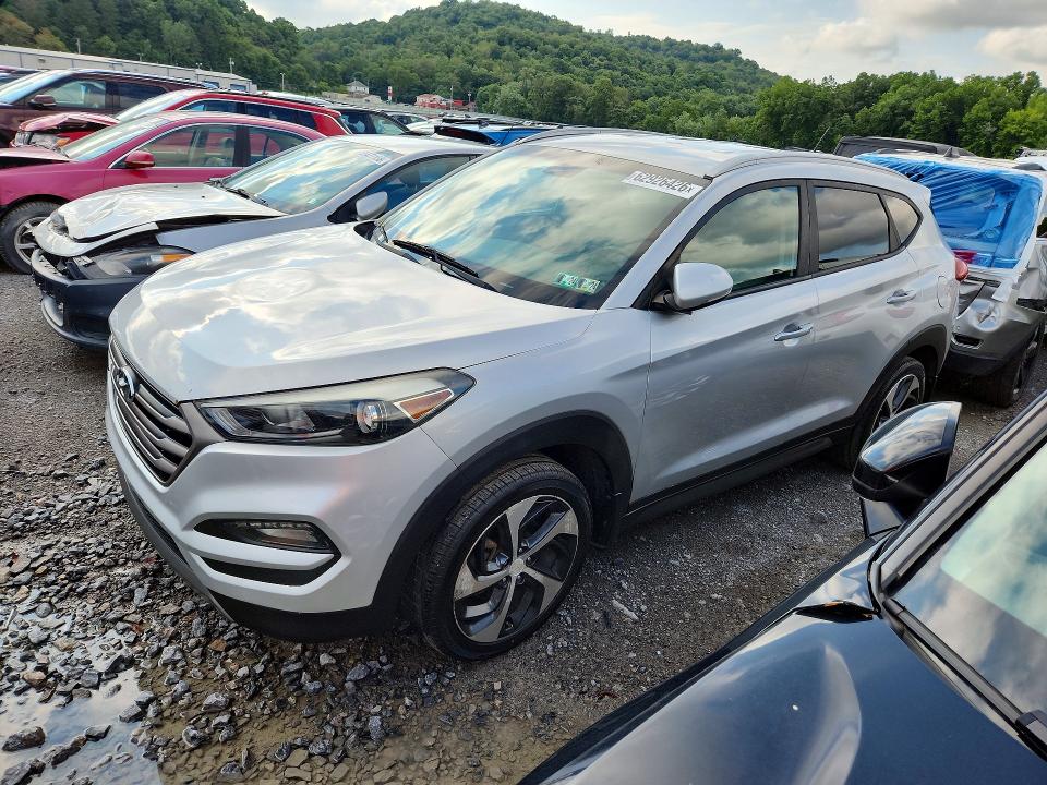 HYUNDAI TUCSON 2016 with VIN KM8J3CA20GU170581 - Photo from auction
