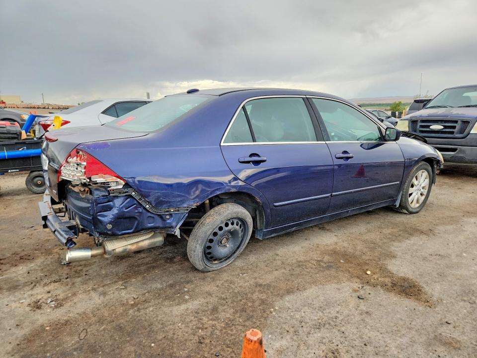 Photo 3 from auction – 2007 HONDA ACCORD with VIN 1HGCM665X7A063989